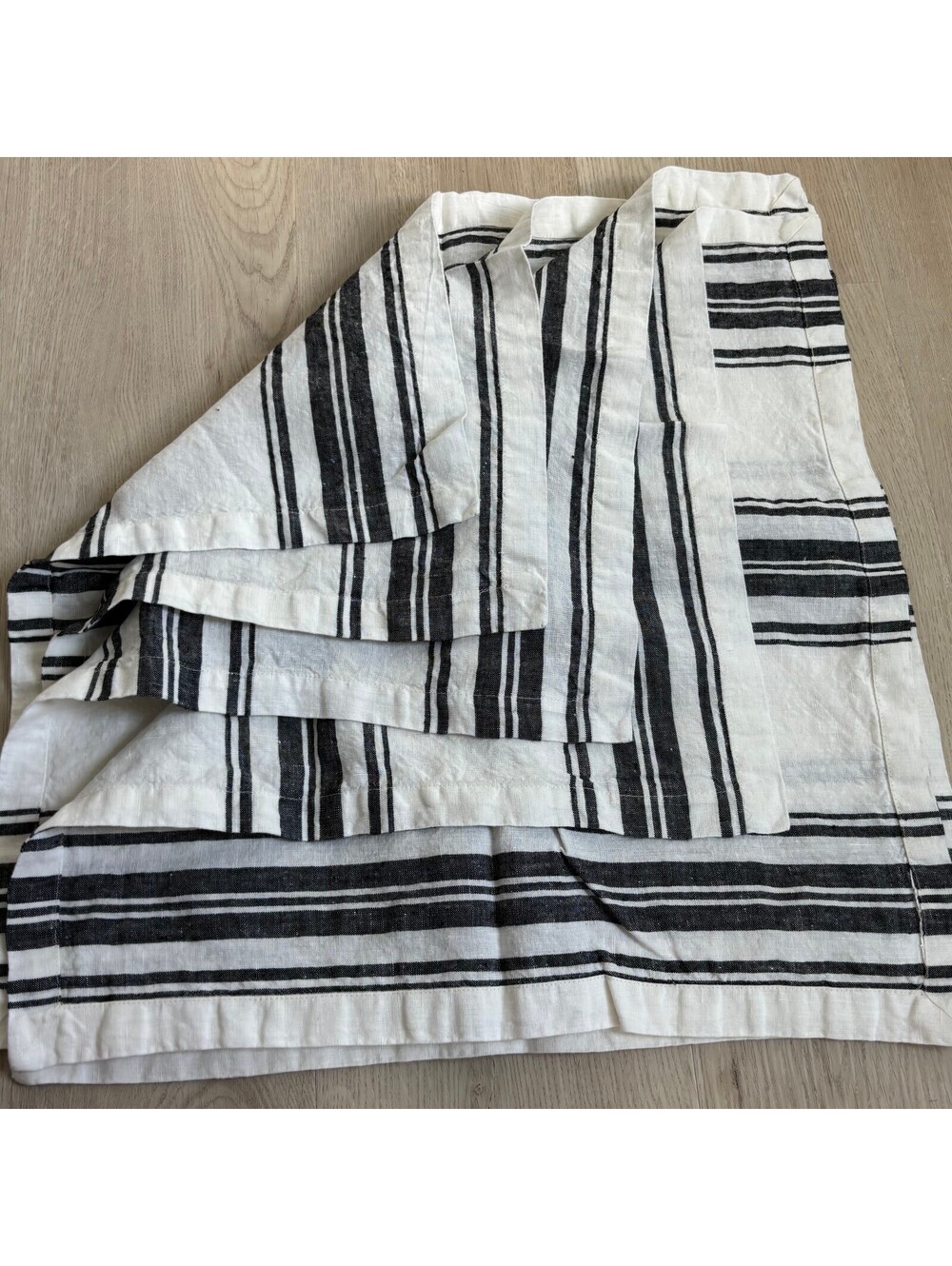 Williams-Sonoma EUC Set of 8 Black White Striped Linen Dinner Napkins 21"x21"